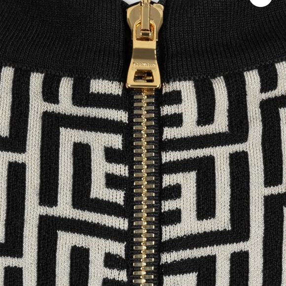 Dresses - Picture 4 of 4